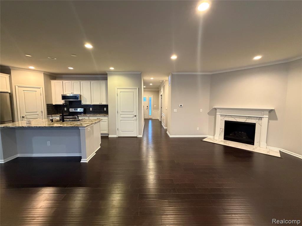31065 Tremont Lane, Beverly Hills, MI 48025 — Photo 4