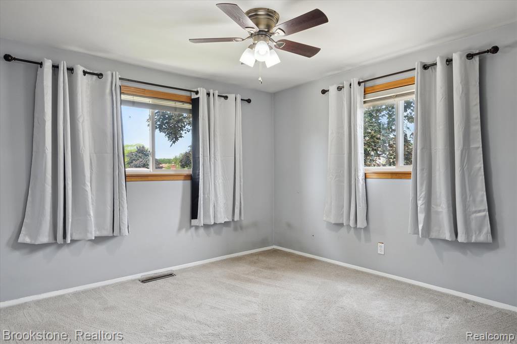 6510 CADILLAC Street, Garden City, MI — Photo 12