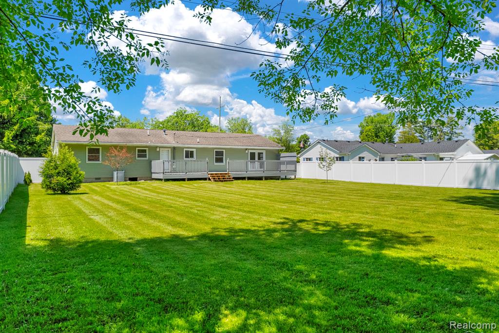 4046 State Road, Fort Gratiot, MI 48059 — Photo 35