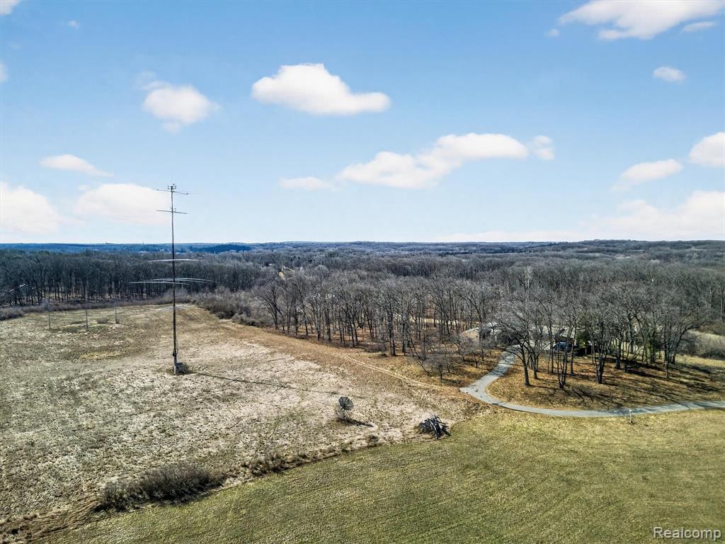 2551 Patterson Lake Road, Pinckney, MI 48169 — Photo 94