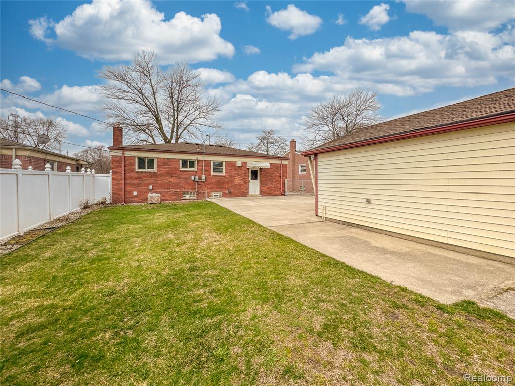 8031 Pardee Road, Taylor, MI 48180 — Photo 25