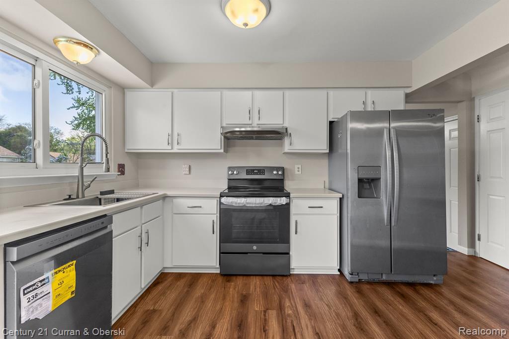 39798 CHEVIOT Road, Canton, MI 48188 — Photo 14