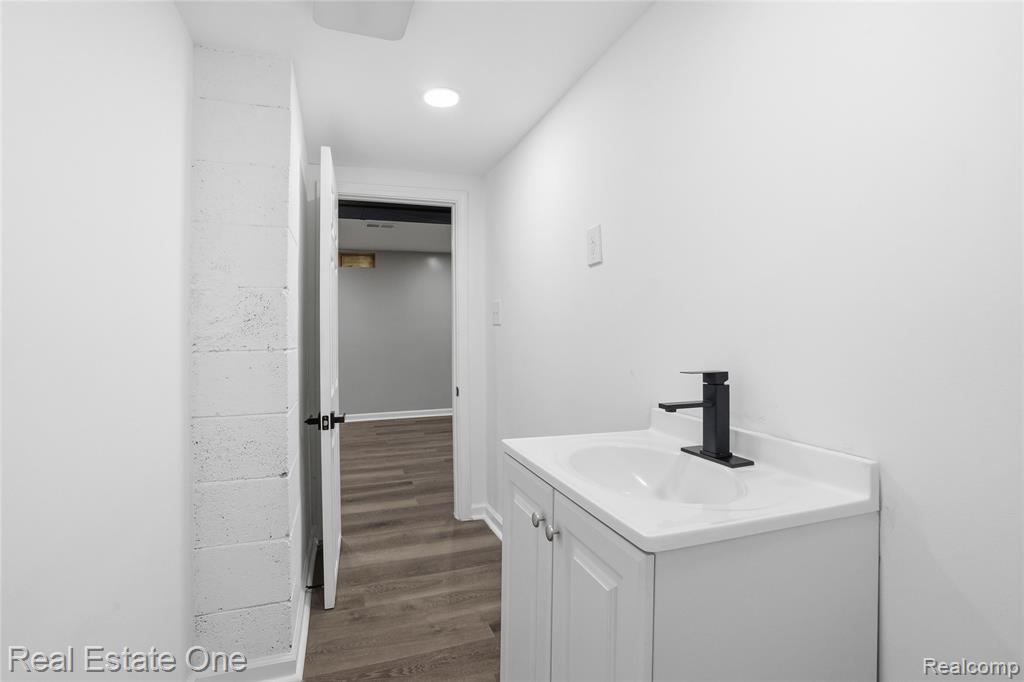 5416 JACKSON Street, Dearborn Heights, MI 48125 — Photo 20