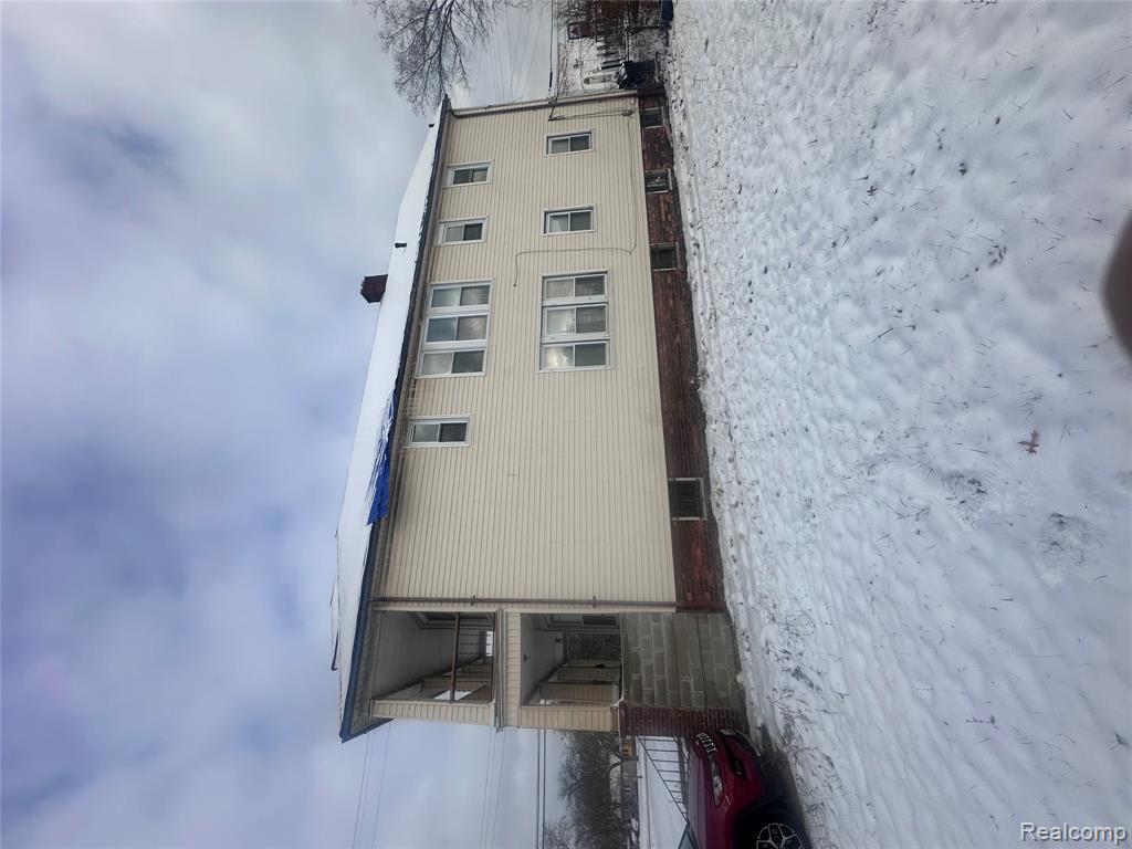 15114 Holmur Street - Photo 3