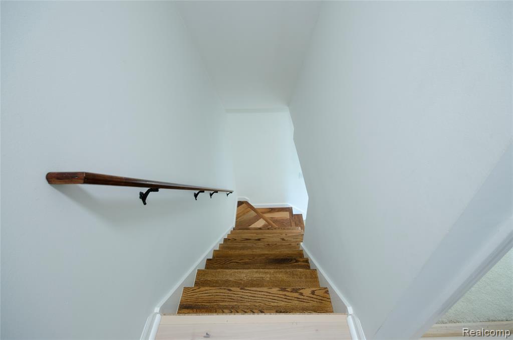 1402 Fieldstone Court, Ann Arbor, MI 48108 — Photo 18