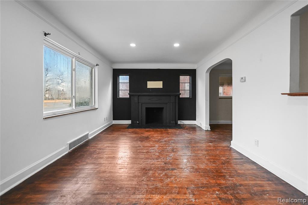 7487 W Outer Drive, Detroit, MI 48235 — Photo 8