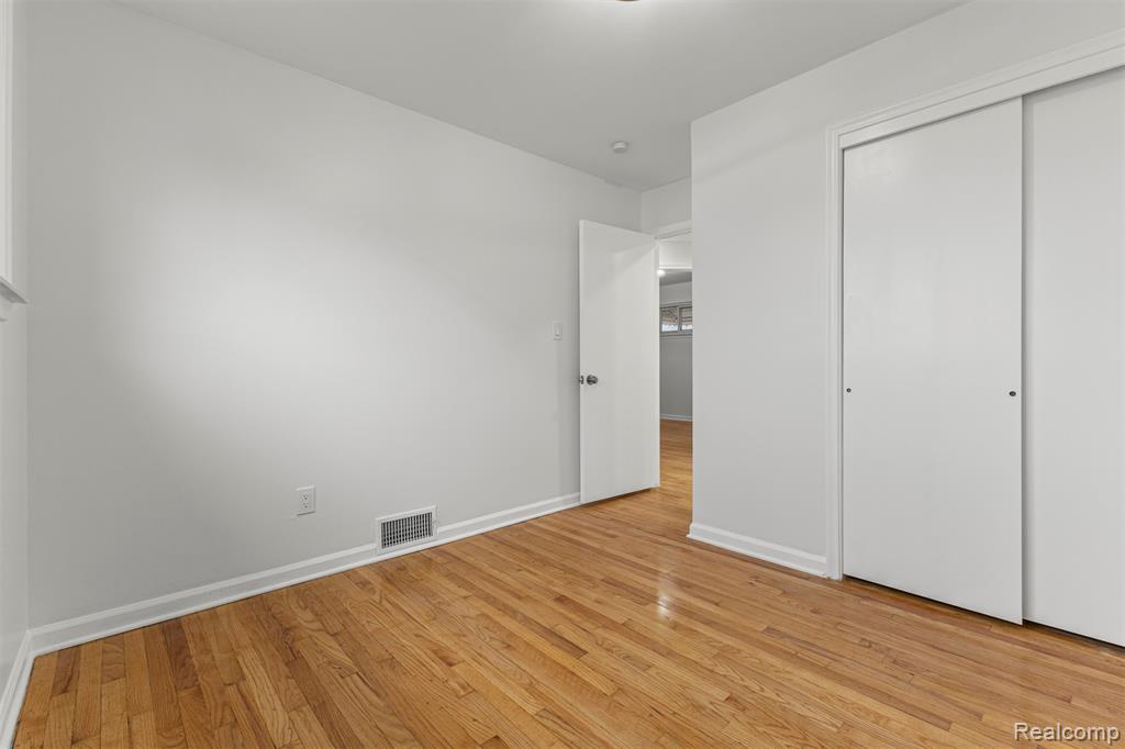 462 Clair Street, Garden City, MI — Photo 16