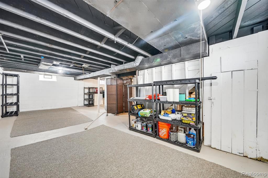 438 W Brockton Avenue, Madison Heights, MI 48071 — Photo 32