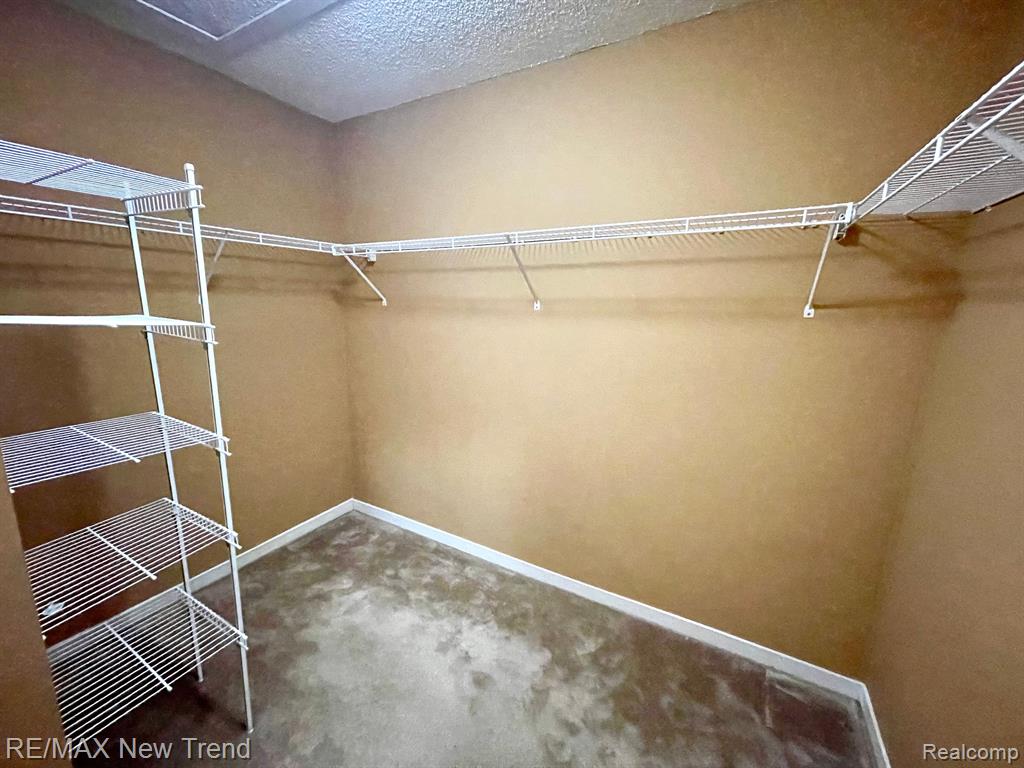 41700 KIRKWOOD Drive, Novi, MI — Photo 8
