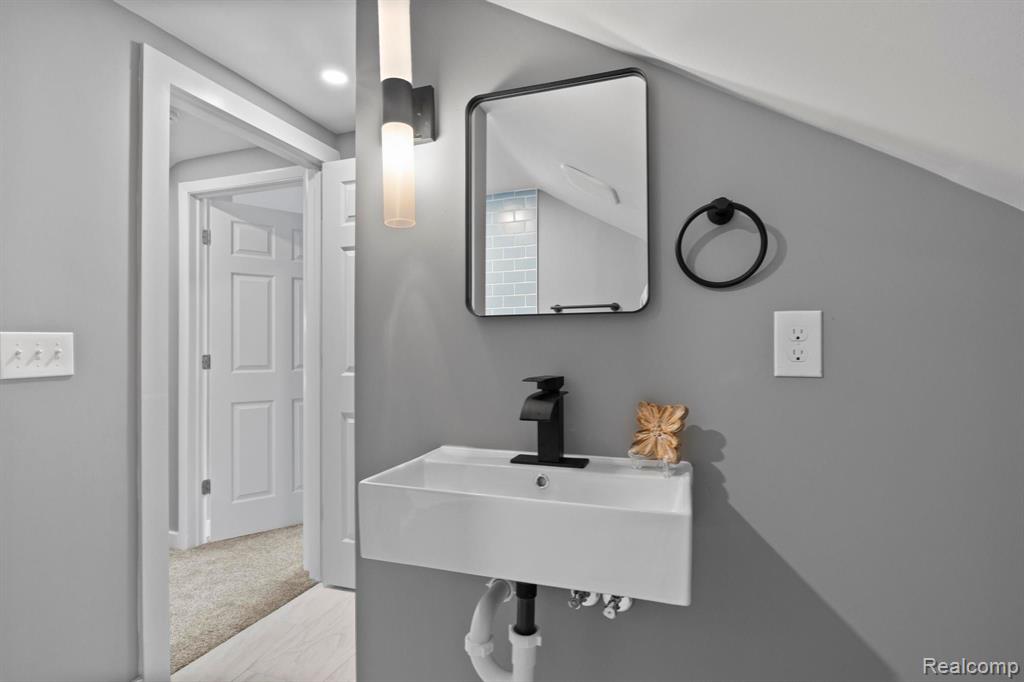 10281 GROVE Drive, Whitmore Lake, MI 48189 — Photo 37
