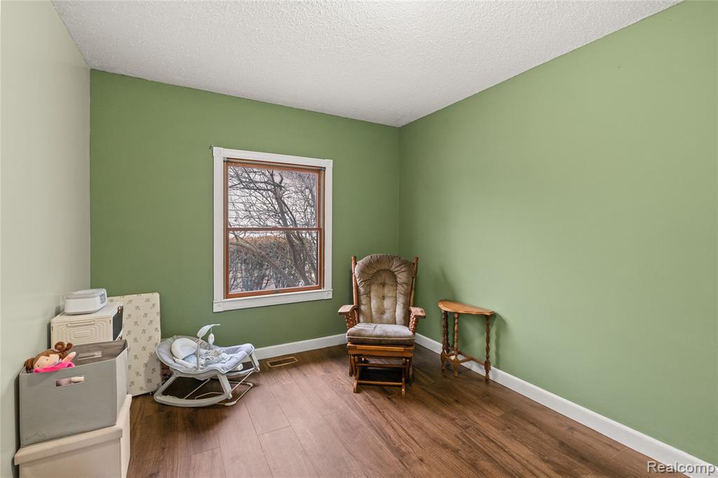 6076 E Carpenter Road, Flint, MI 48506 — Photo 34