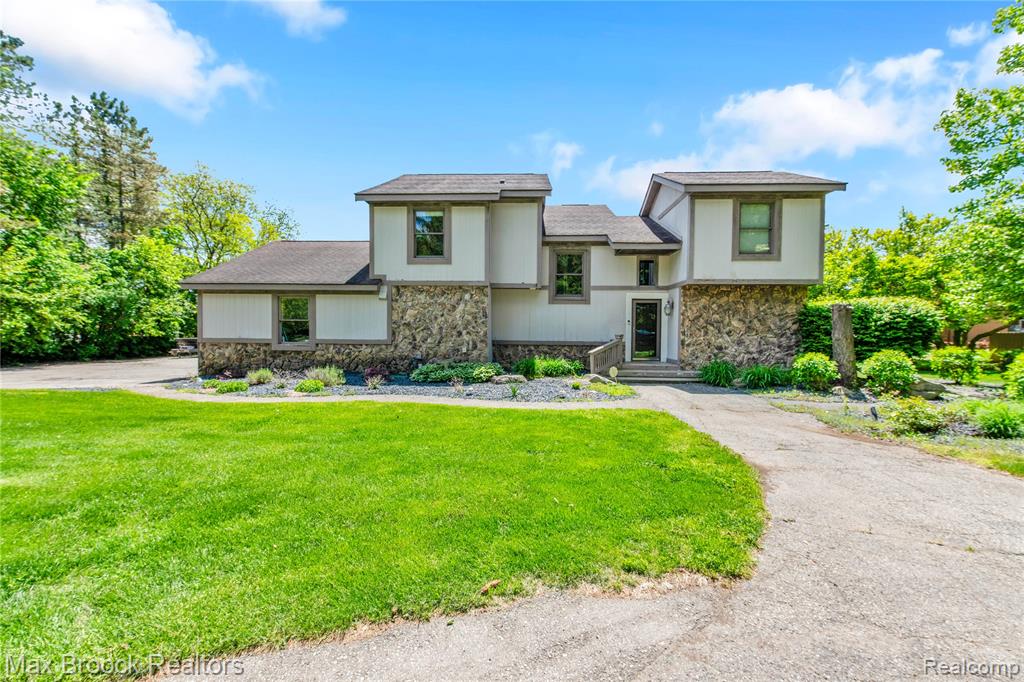 47149 7 Mile Road, Northville, MI 48167 — Photo 4