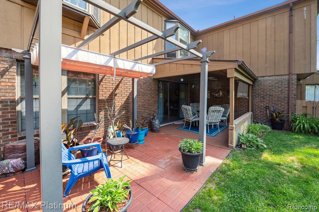 12132 Lexington Drive, 2, South Lyon, MI 48178 — Photo 25