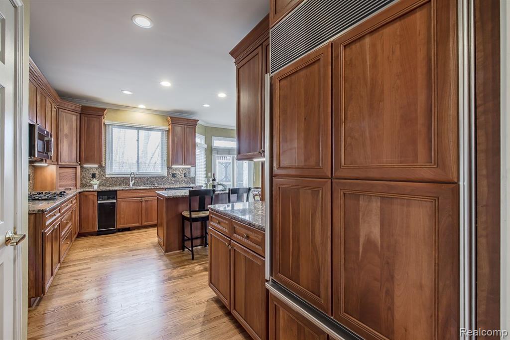 7252 Autumn Hill Drive, West Bloomfield, MI 48323 — Photo 21