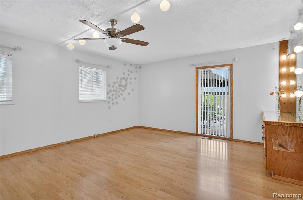 4447 Harrison Street, Inkster, MI 48141 — Photo 17