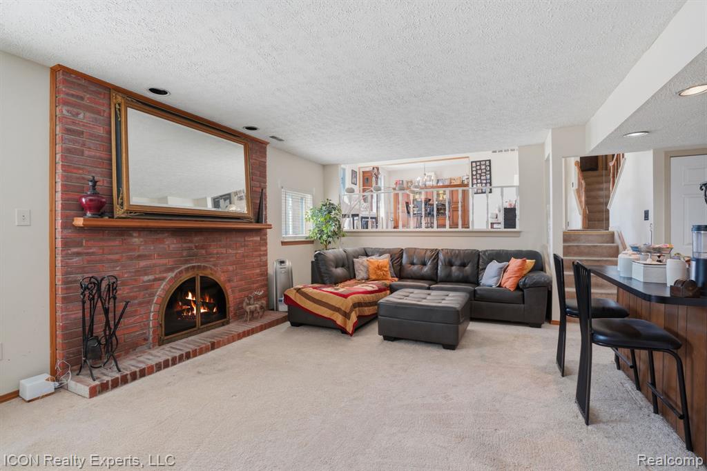 40567 Santoni Drive, Clinton Twp, MI 48038 — Photo 25