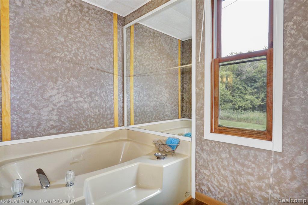 6068 W GRAND RIVER Road, Laingsburg, MI 48848 — Photo 20
