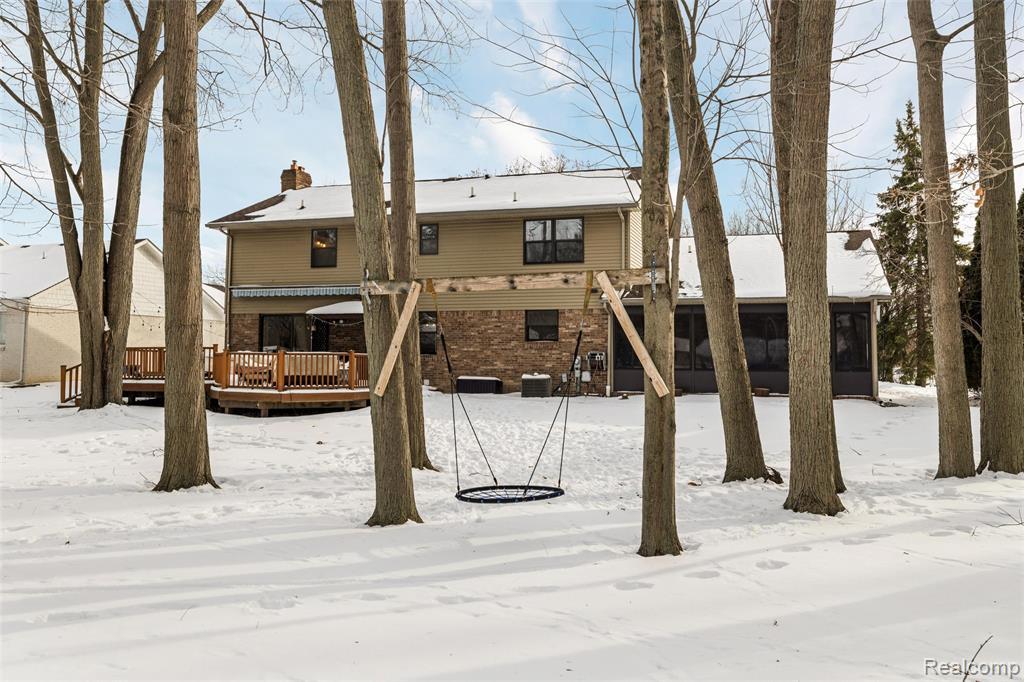 8374 Lasalle Court, Grosse Ile, MI 48138 — Photo 47