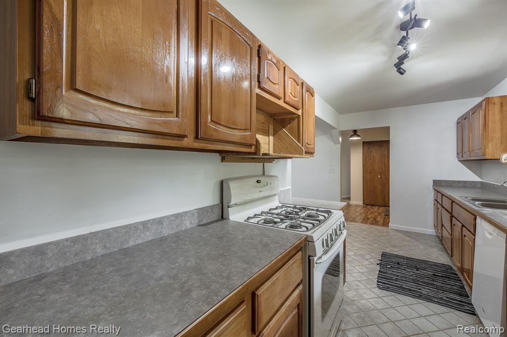 5381 Metamora Road, Metamora, MI 48455 — Photo 20