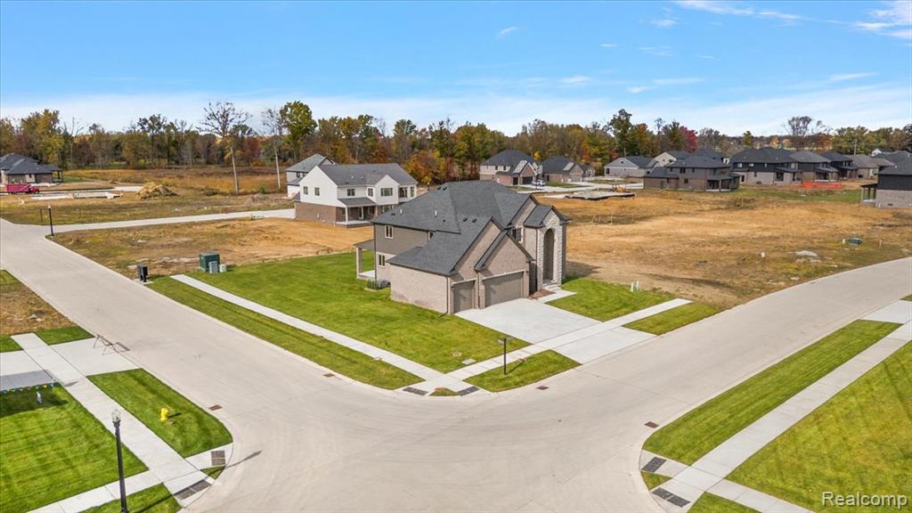 50437 MISTWOOD Drive, Macomb, MI 48042 — Photo 71
