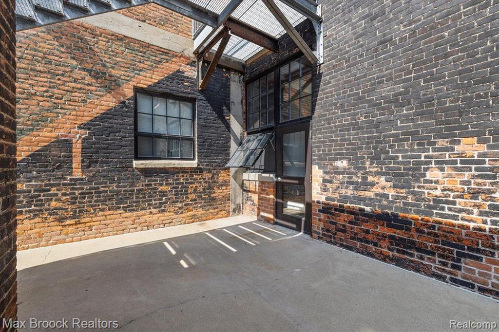 5766 TRUMBULL Street, 108, Detroit, MI 48208 — Photo 24