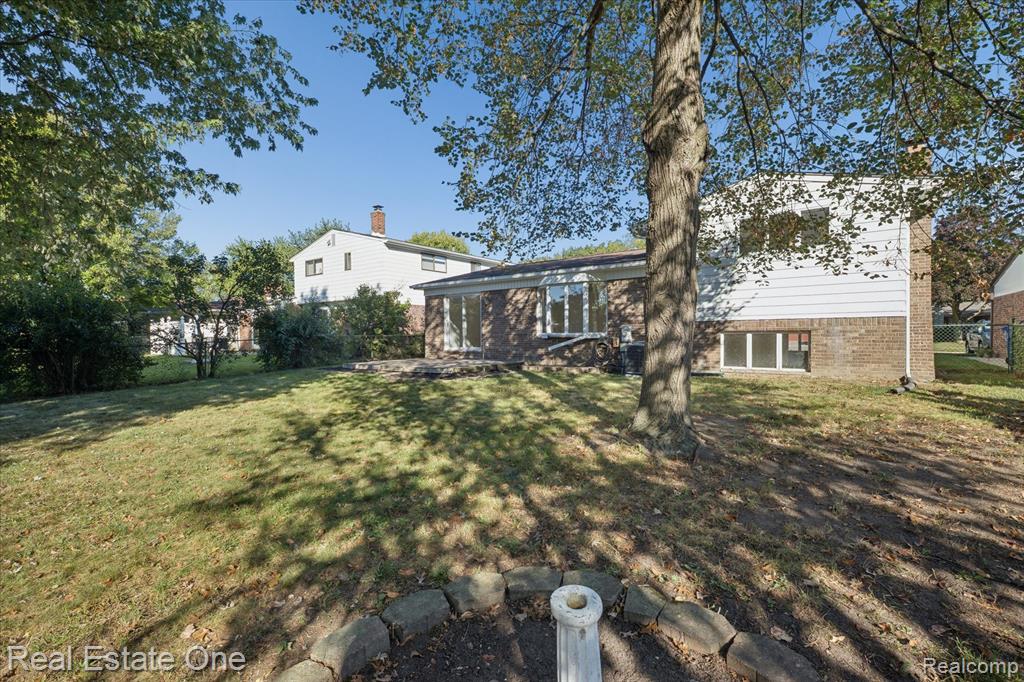 43051 Fernwood Street, Canton, MI 48187 — Photo 37