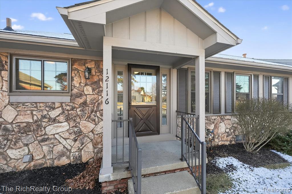 12116 Shenandoah Drive, South Lyon, MI 48178 — Photo 5