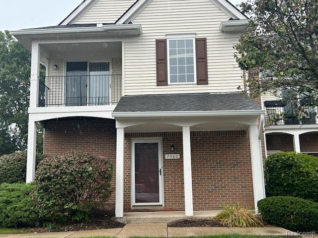 736 Amberly Drive, Waterford, MI 48328 — front exterior