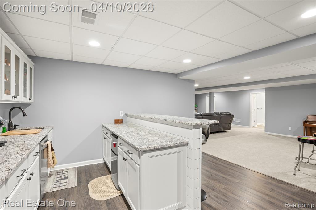 120 Crestview Drive, Rochester, MI 48306 — Photo 48