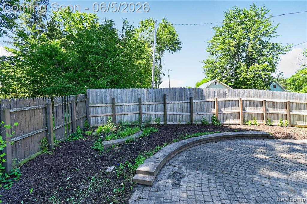 419 W Walnut Street, St. Charles, MI 48655 — Photo 37