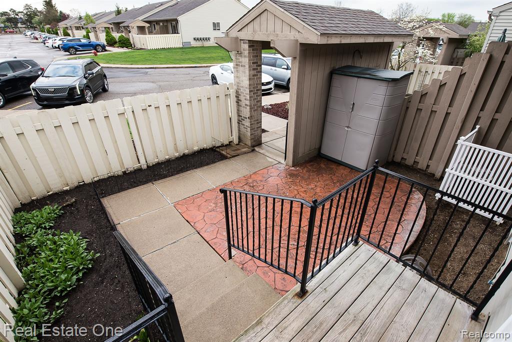 62310 ARLINGTON CIRCLE, 6, South Lyon, MI 48178 — Photo 4