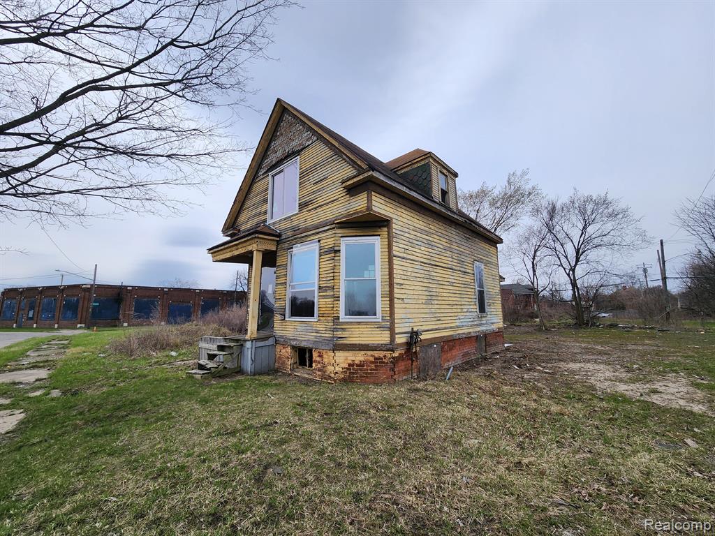 6419 ROOSEVELT Street, Detroit, MI 48208 — Photo 2