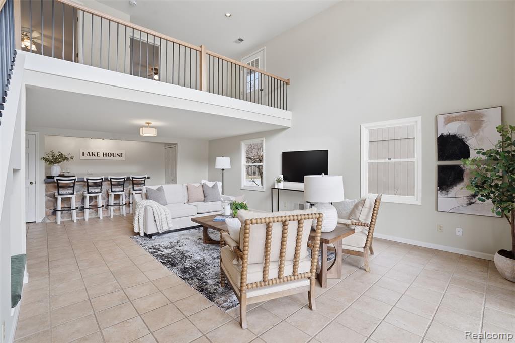 5370 Edgelake Drive, Pinckney, MI 48169 — Photo 14