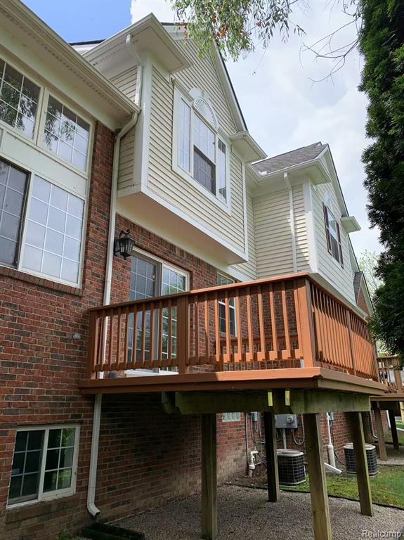 41540 Oconnor Lane, Novi, MI — Photo 3