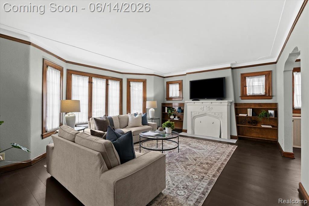 312 MCKINLEY Avenue, Grosse Pointe Farms, MI 48236 — Photo 3