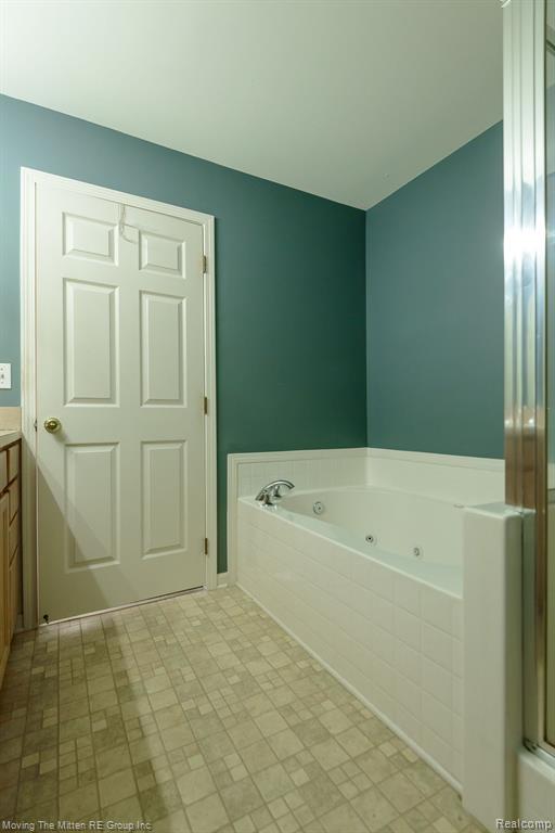 42990 N CUMBERLAND Drive, Van Buren, MI 48111 — Photo 22
