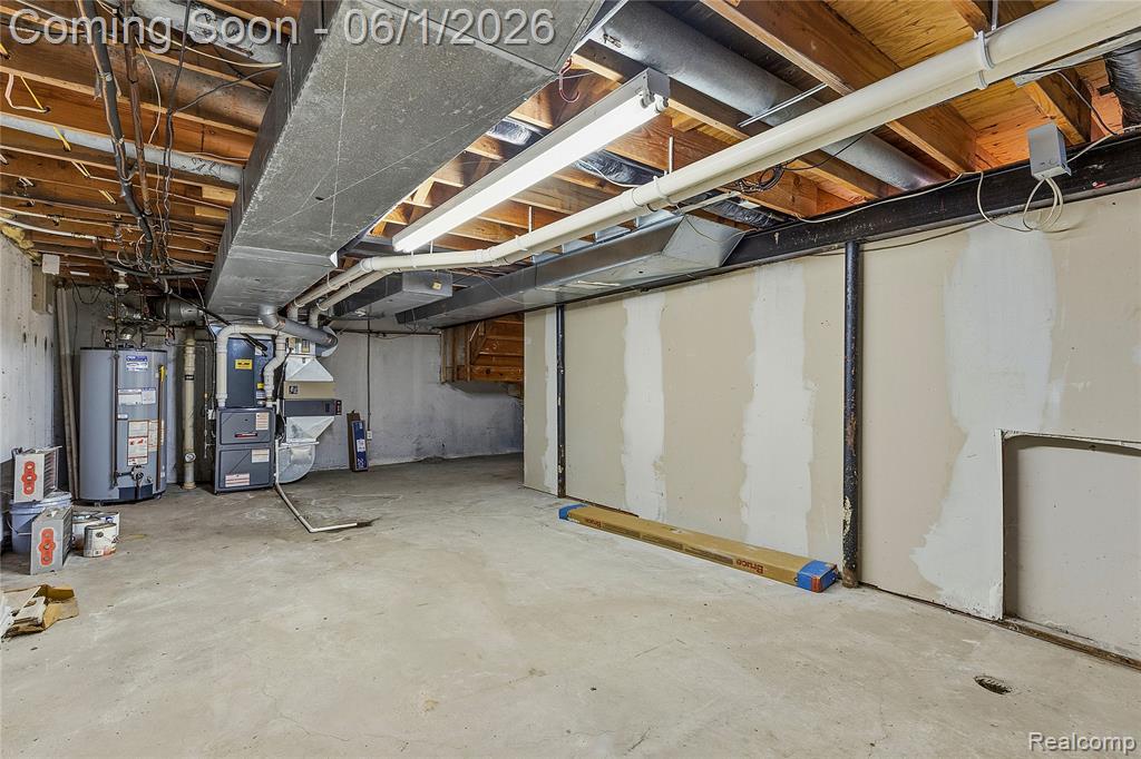 5389 Fox Ridge Circle, West Bloomfield, MI — Photo 42