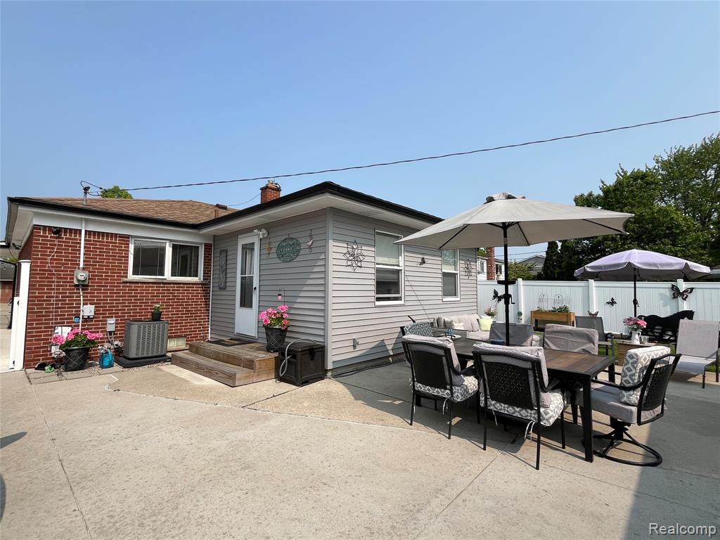 4947 Jackson Street, Trenton, MI 48183 — Photo 27