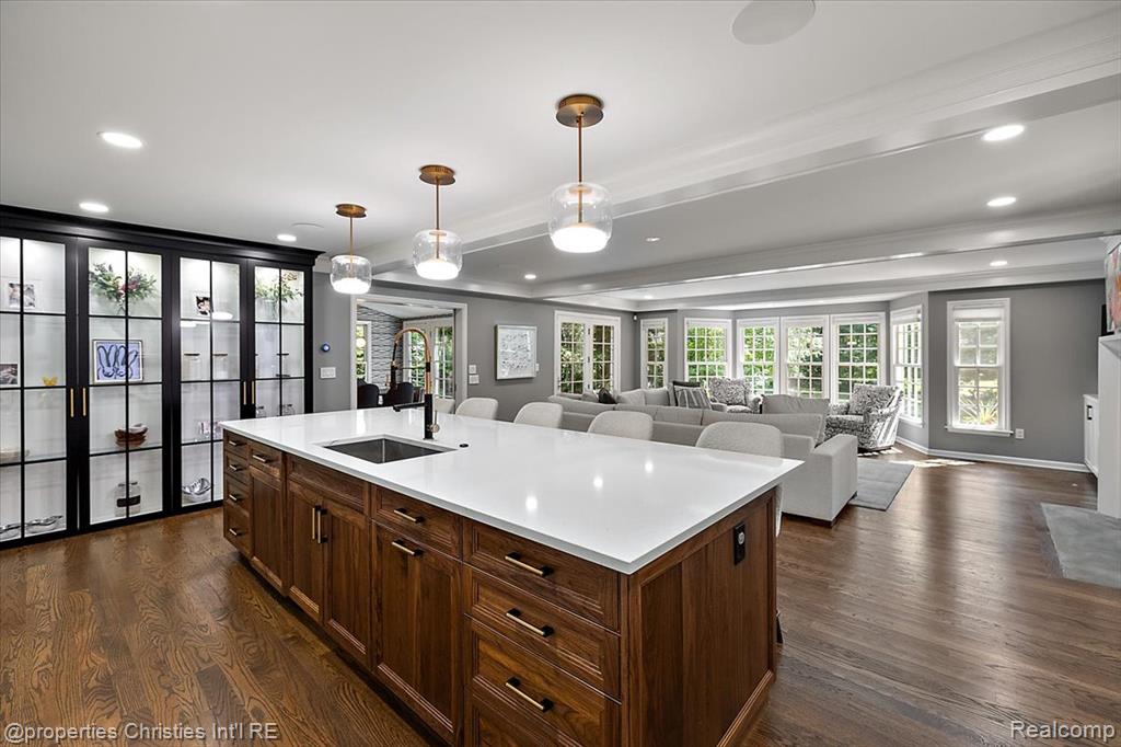 3535 Wooddale Court, Bloomfield, MI 48301 — Photo 14