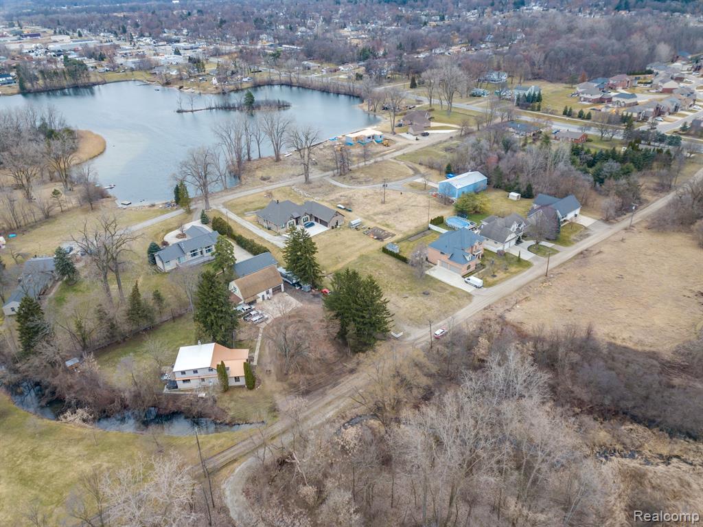 3733 CHRISTIE Lane, Shelby Twp, MI 48317 — Photo 11