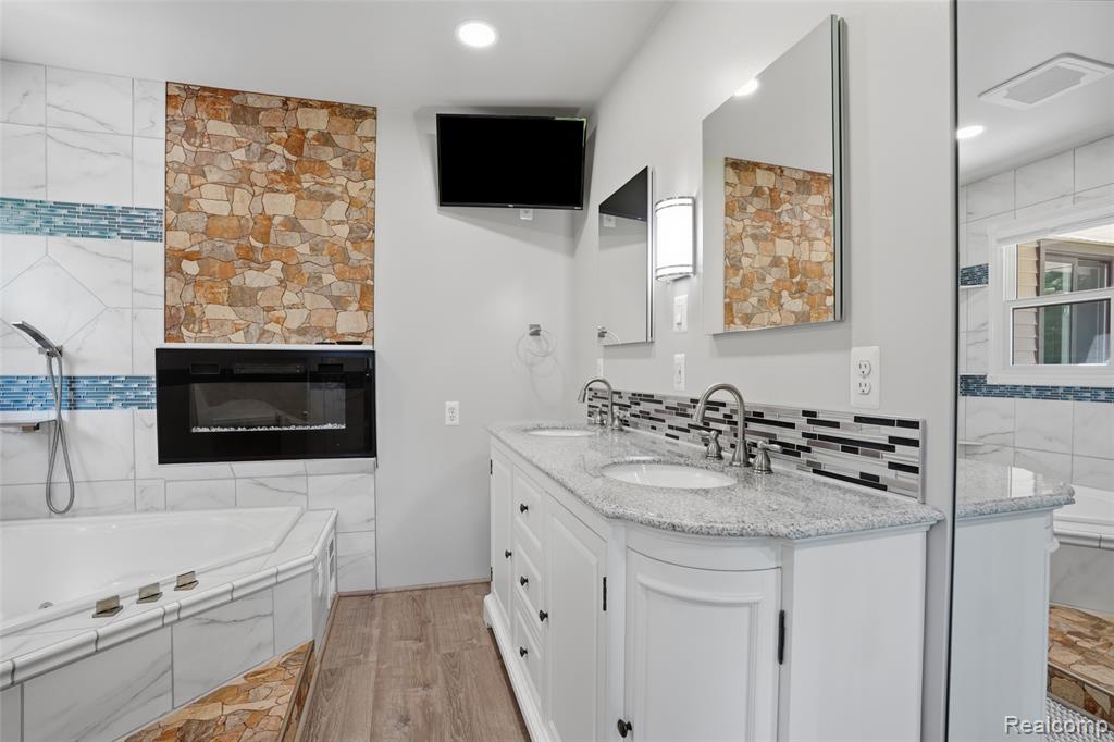 8888 Pilgrim, Washington, MI — Photo 27