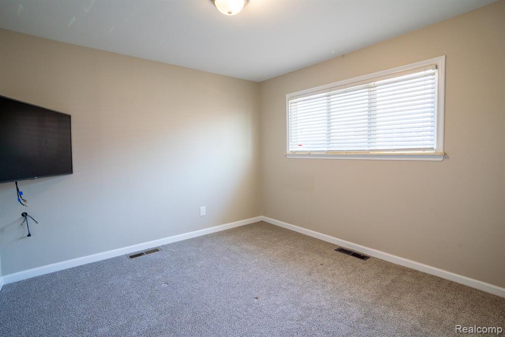 18580 Marsha Street, Riverview, MI 48193 — Photo 19