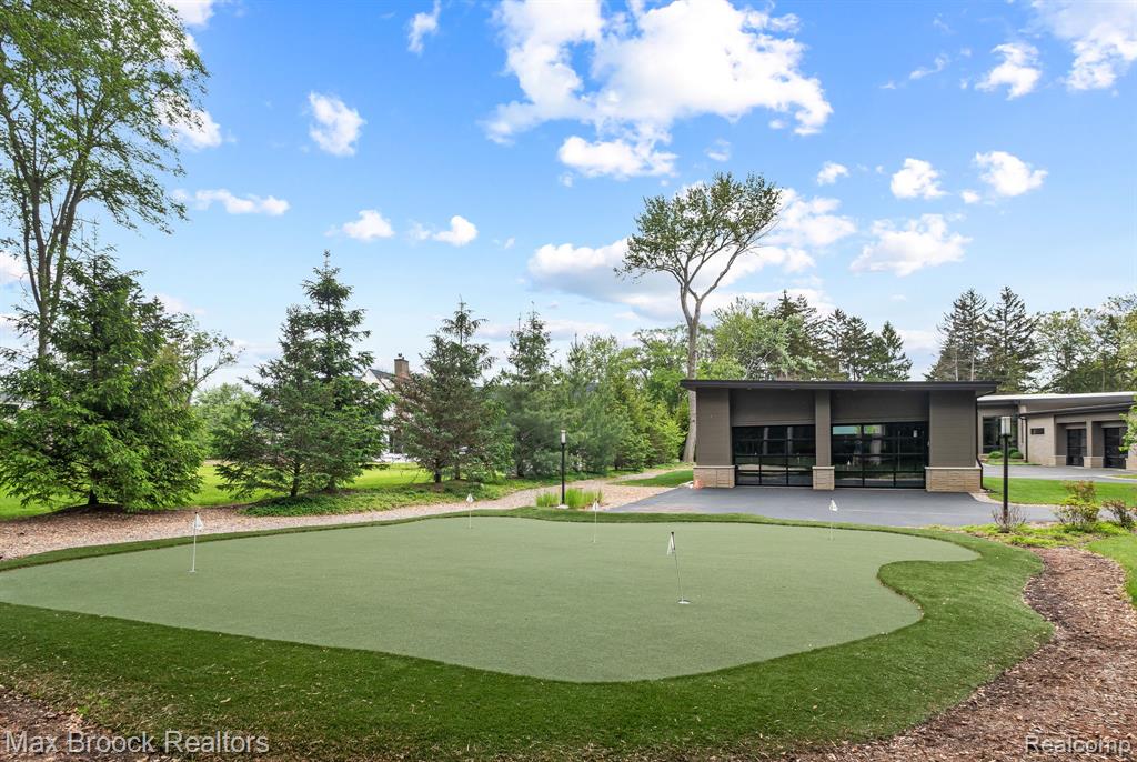 4890 Charing Cross Road, Bloomfield Hills, MI 48304 — Photo 45