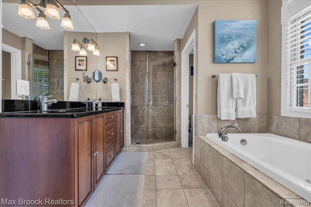 570 TOWNSEND Street, Birmingham, MI 48009 — Photo 15