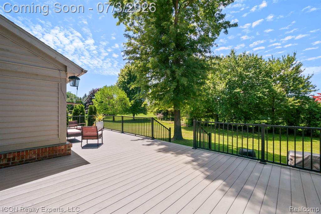 11016 Pembrooke Circle, South Lyon, MI 48178 — Photo 42
