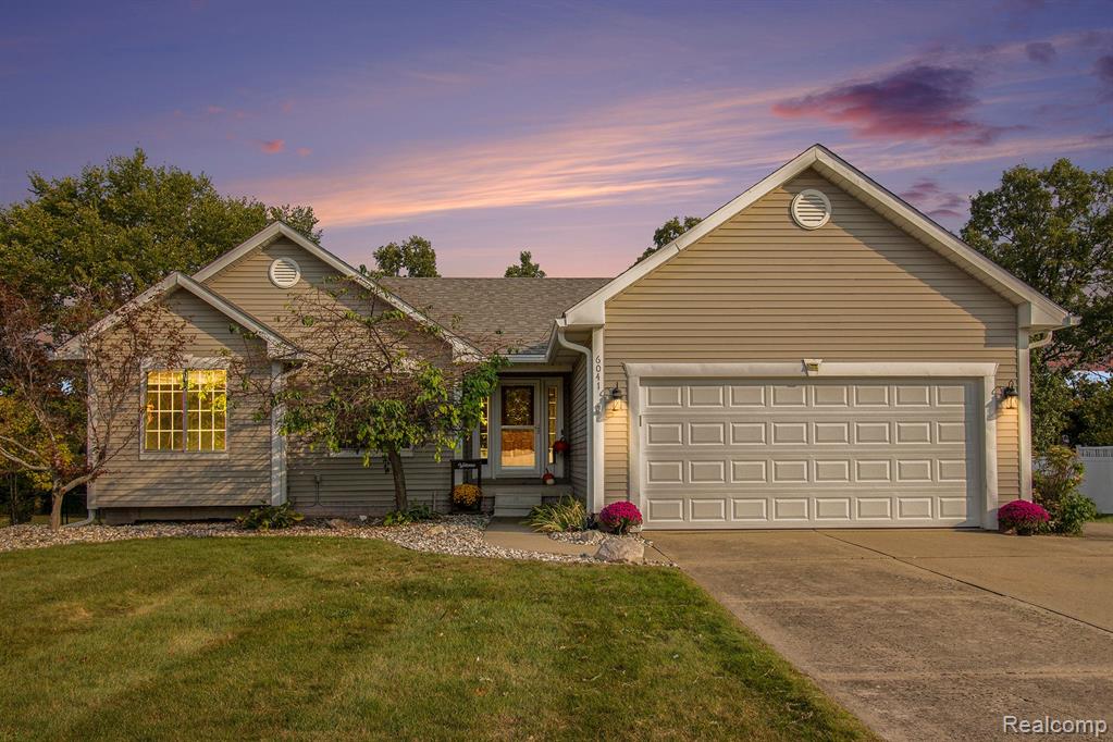 6041 TREE LINE Drive, Grand Blanc, MI 48439 — Photo 2