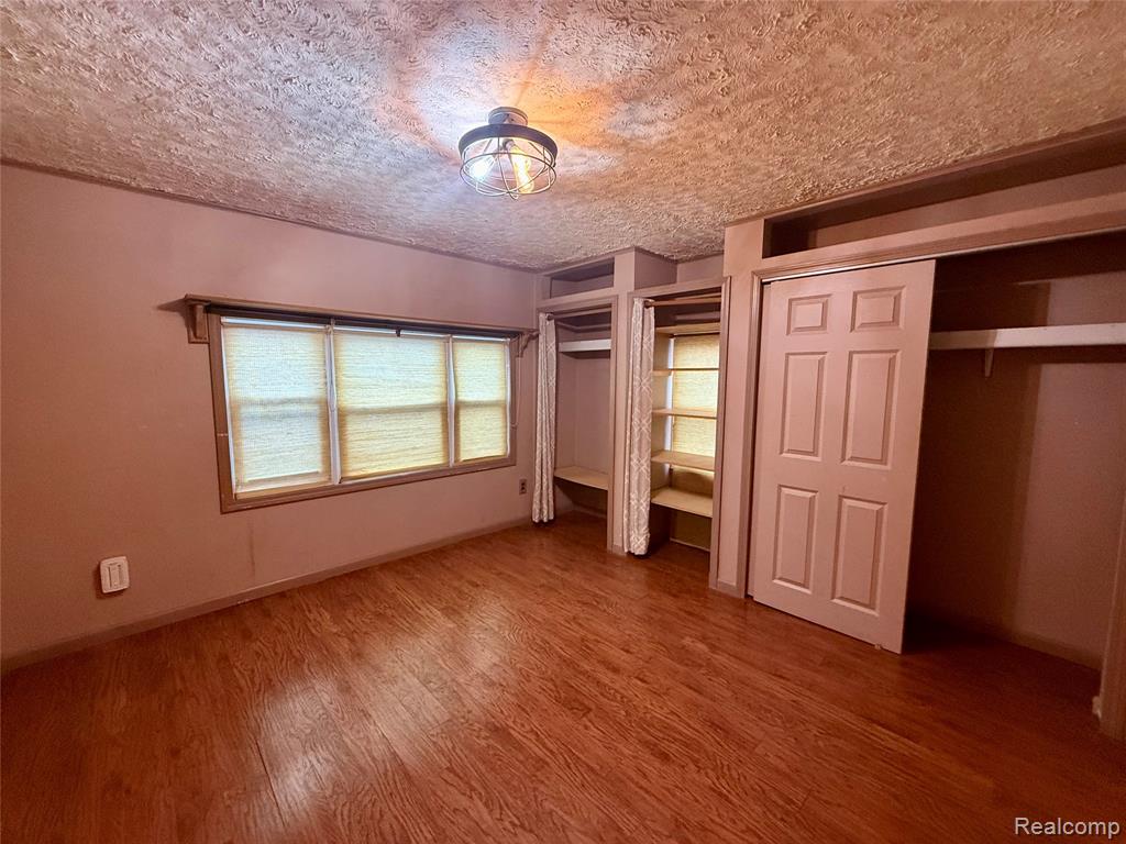 277 Glengarry Ct. W, Highland, MI — Photo 12