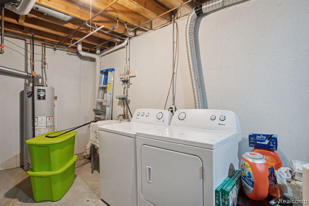 22040 EDGEWATER, Novi, MI — Photo 40