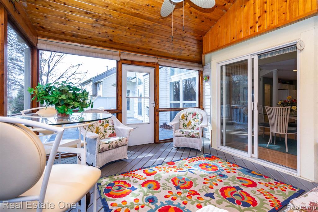 490 FRANKLIN LAKE Circle, Oxford, MI 48371 — Photo 21