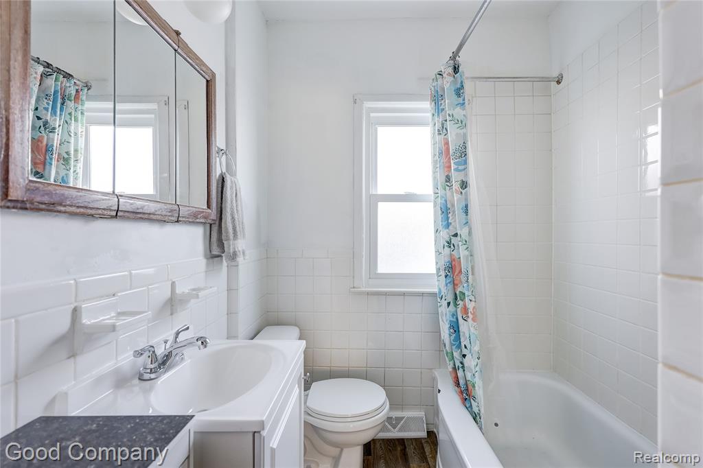 1727 E Elza Avenue, Hazel Park, MI 48030 — Photo 18